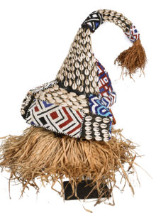 Mukyeem mask - Beads, Cauris, Plant fibre, Raphia, Wood - Kuba - DR Congo
