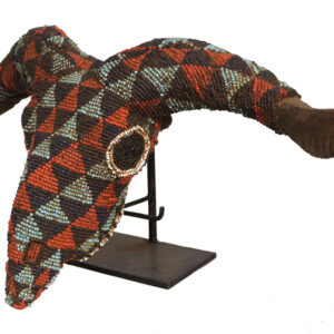 Buffalo mask - Beads, Buffalo horn, Wood - Bamileke - Cameroon
