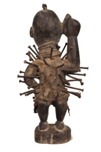 Nkisi Figure - Nail, Wood - Bakongo - Congo