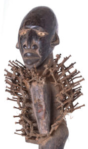 Figure - Wood, nails - Nkisi - Yombe - Congo - 60 cm