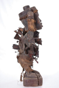 Figure - Wood, nails - Nkisi - Yombe - Congo - 75 cm