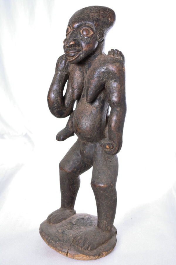 Maternity figure - Bamun - Grassland of Cameroon (83 cm)