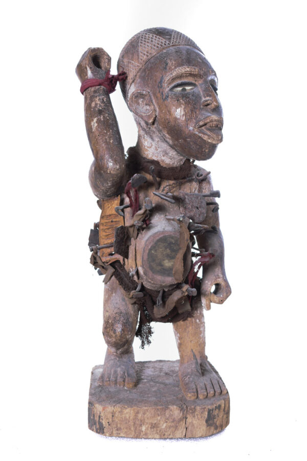 Figure - Wood, nails - Nkisi - Yombe - Congo