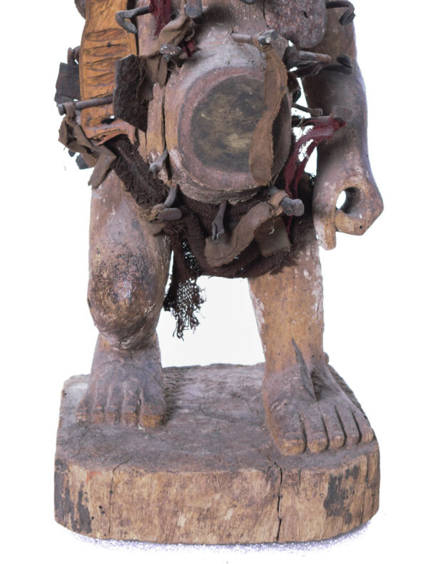 Figure - Wood, nails - Nkisi - Yombe - Congo