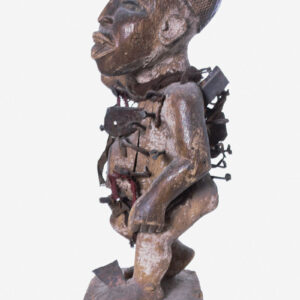 Figure - Wood, nails - Nkisi - Yombe - Congo