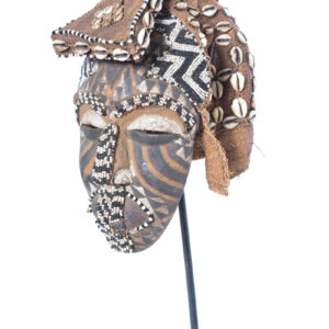 Mask - Beads, Cauris, Plant fibre, Wood - Ngaady A Waash Bushoong - Kuba - Congo