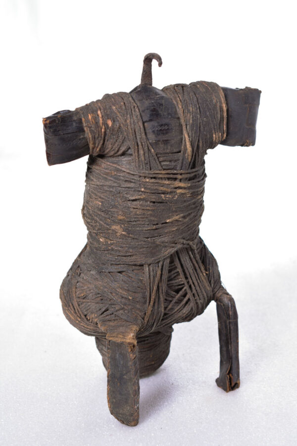 Fetish figure - String, Iron (cast), Leather - Fali - Cameroon