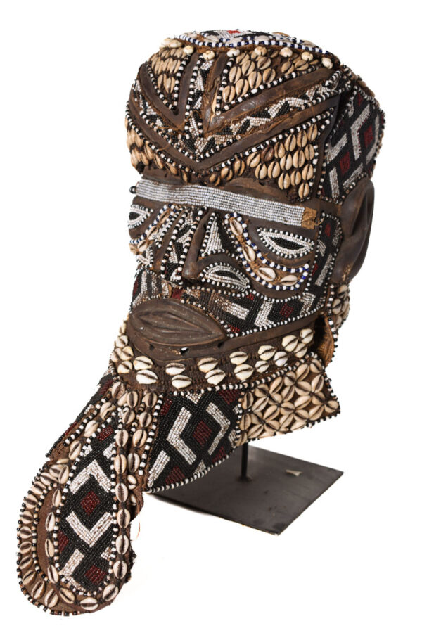 Royal Mask - Beads, Cauri, Wood - Bwoom - Kuba - DR Congo