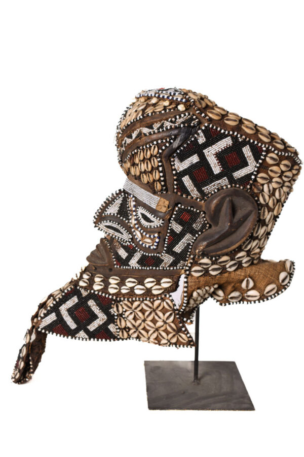 Royal Mask - Beads, Cauri, Wood - Bwoom - Kuba - DR Congo
