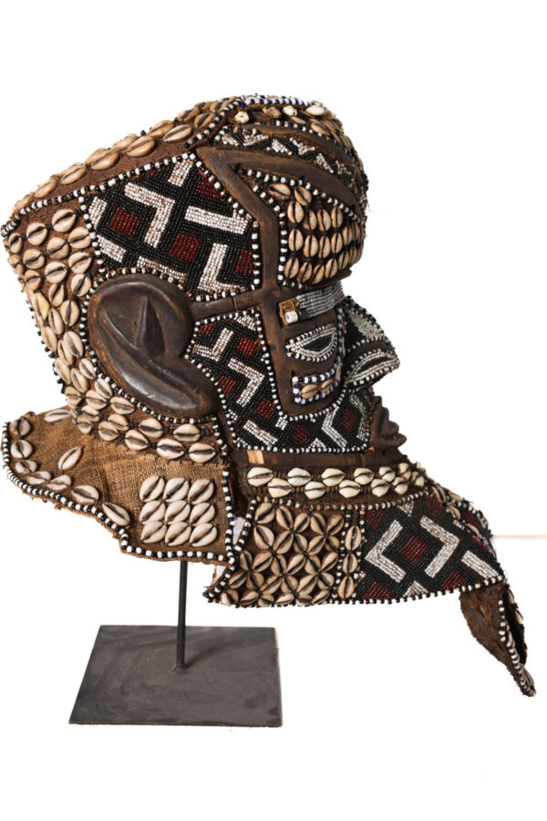 Royal Mask - Beads, Cauri, Wood - Bwoom - Kuba - DR Congo