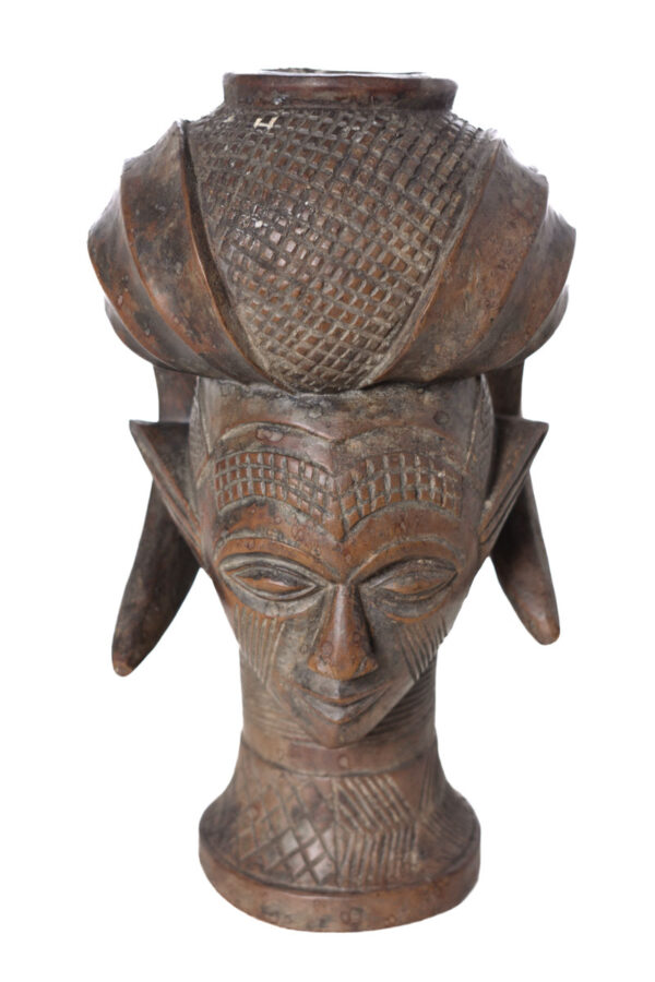 Anthropomorphic Cup - Wood - Kuba - Congo