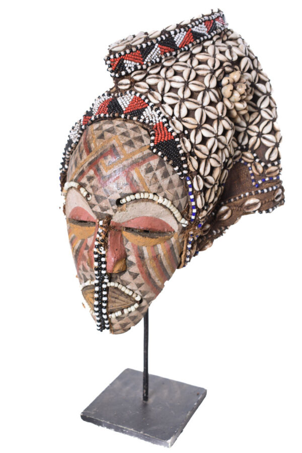 Mask - Beads, Cauris, Plant fibre, Wood - Ngaady A Waash Bushoong - Kuba - Congo