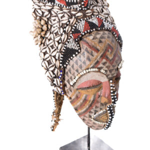 Mask - Beads, Cauris, Plant fibre, Wood - Ngaady A Waash Bushoong - Kuba - Congo