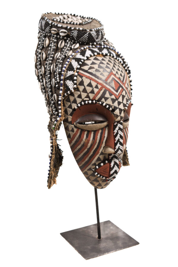 Mask - Beads, Cauris, Plant fibre, Wood - Ngaady A Waash Bushoong - Kuba - Congo