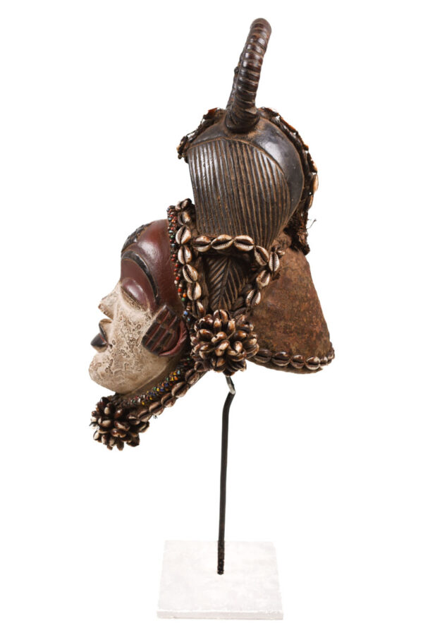 Okuyi mask - Wood - Punu - Gabon