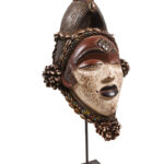 Okuyi mask - Wood - Punu - Gabon