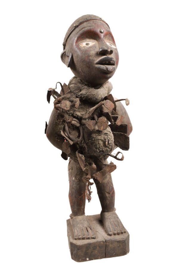 Figure - Wood, nails - Nkisi - Yombe - Congo