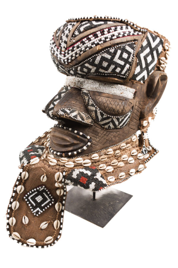 Royal Mask - Beads, Cauri, Wood - Bwoom - Kuba - DR Congo