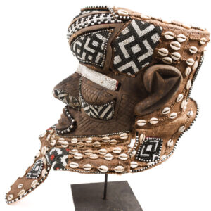 Royal Mask - Beads, Cauri, Wood - Bwoom - Kuba - DR Congo