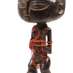 Doll figure - Wood - Pygmy Tikar - Cameroon