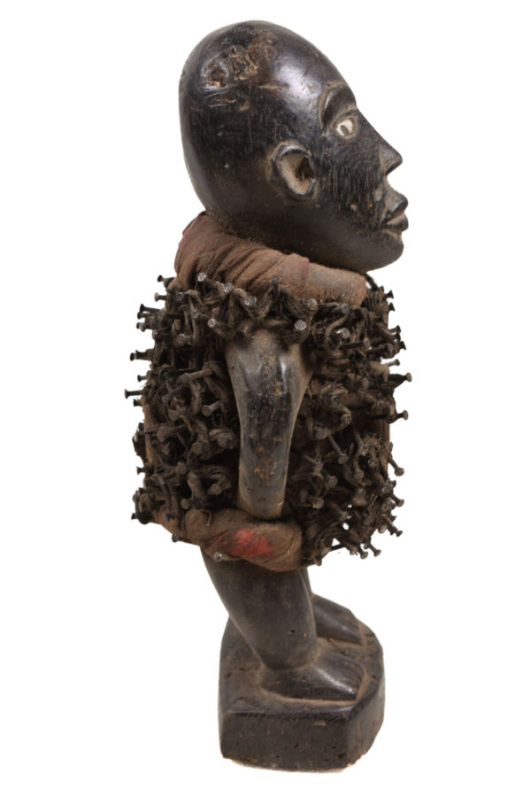 Nkisi Figure - Nail, Wood, Glass - Yombe - Congo