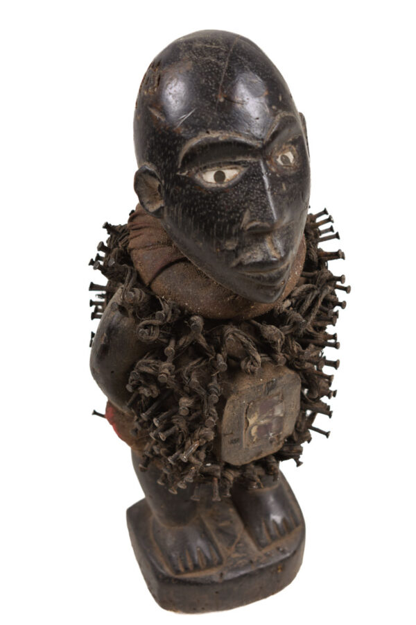 Nkisi Figure - Nail, Wood, Glass - Yombe - Congo