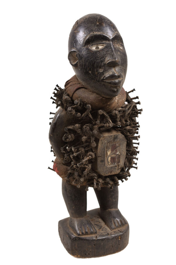 Nkisi Figure - Nail, Wood, Glass - Yombe - Congo