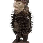 Nkisi Figure - Nail, Wood, Glass - Yombe - Congo