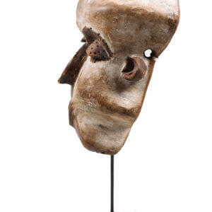 Mbangu distorted mask - Wood - Pende - Congo