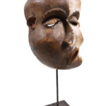 Mbangu distorted mask - Wood - Pende - Congo