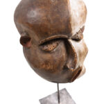 Mbangu distorted mask - Wood - Pende - Congo