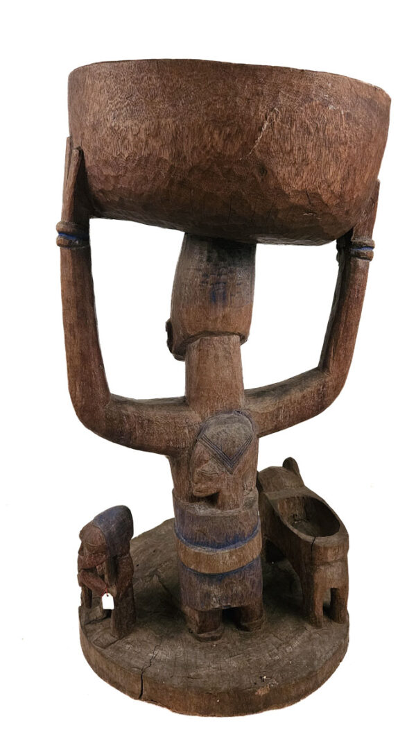 Bowl carier Figure - Wood - Yoruba - Nigeria