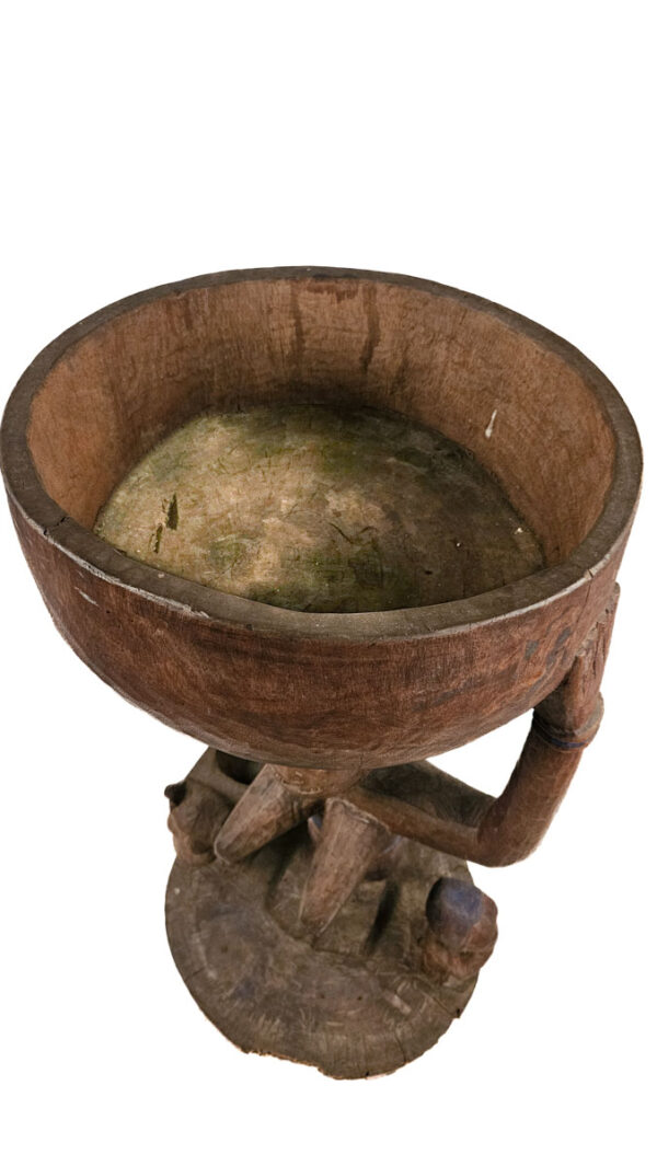 Bowl carier Figure - Wood - Yoruba - Nigeria