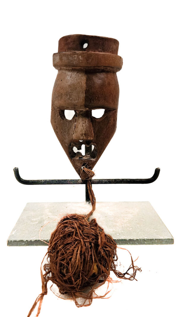 Passport mask - Wood - Salampasu - Congo