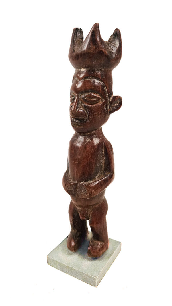 Figure - Wood - Yaka - Congo DRC