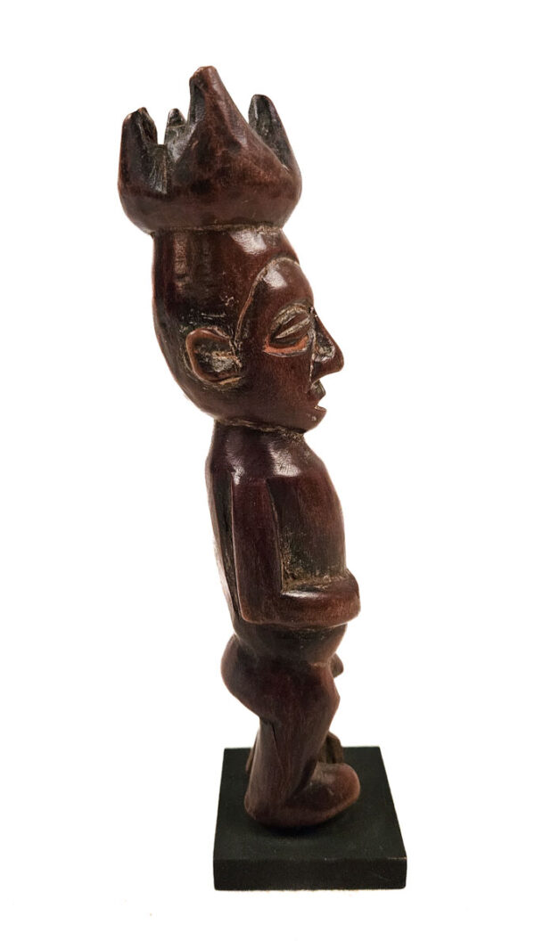 Figure - Wood - Yaka - Congo DRC