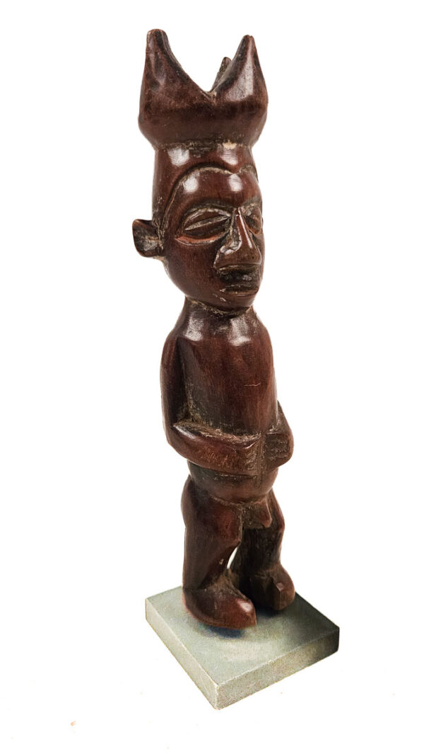 Figure - Wood - Yaka - Congo DRC