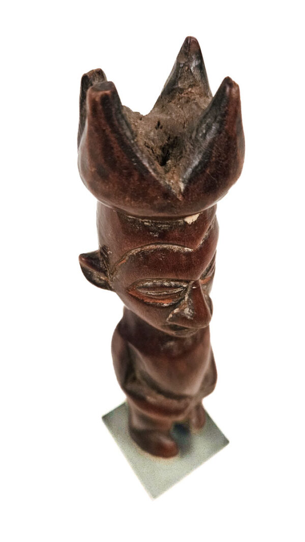 Figure - Wood - Yaka - Congo DRC