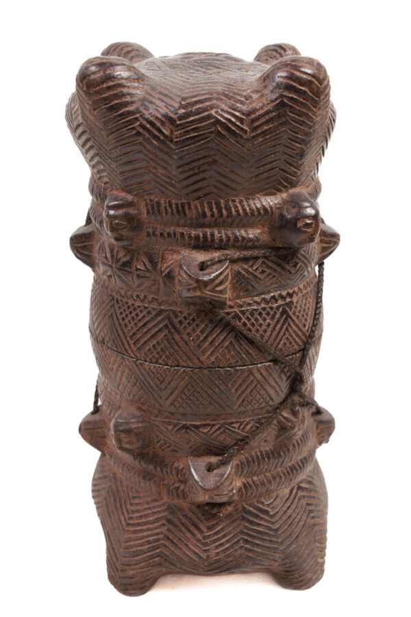 Tukula box - Wood - Kuba - Congo DRC
