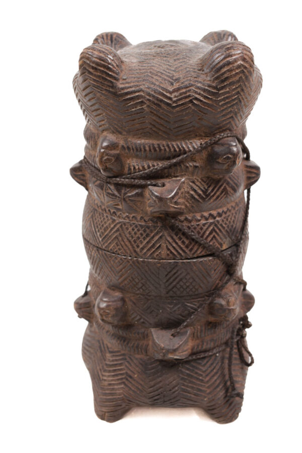 Tukula box - Wood - Kuba - Congo DRC