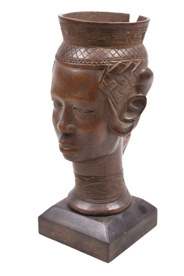 Anthropomorphic Cup - Wood - Kuba - Congo
