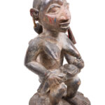 Maternity figure - Wood - Yoruba - Nigeria