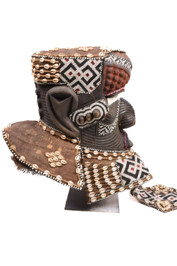 Royal Mask - Beads, Cauri, Wood - Bwoom - Kuba - DR Congo