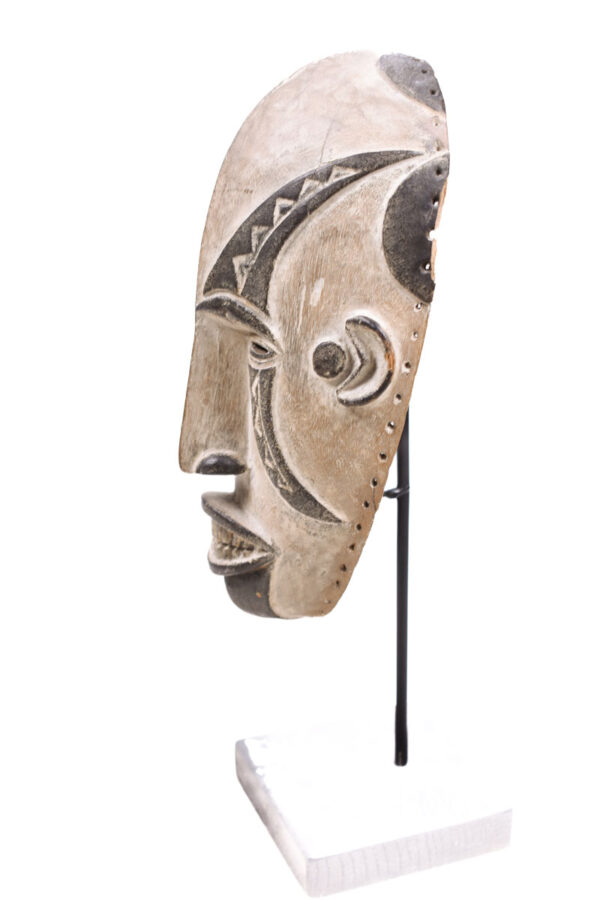 Mask - Wood - Agbogho Mmwo - IGBO / IBO - Nigeria