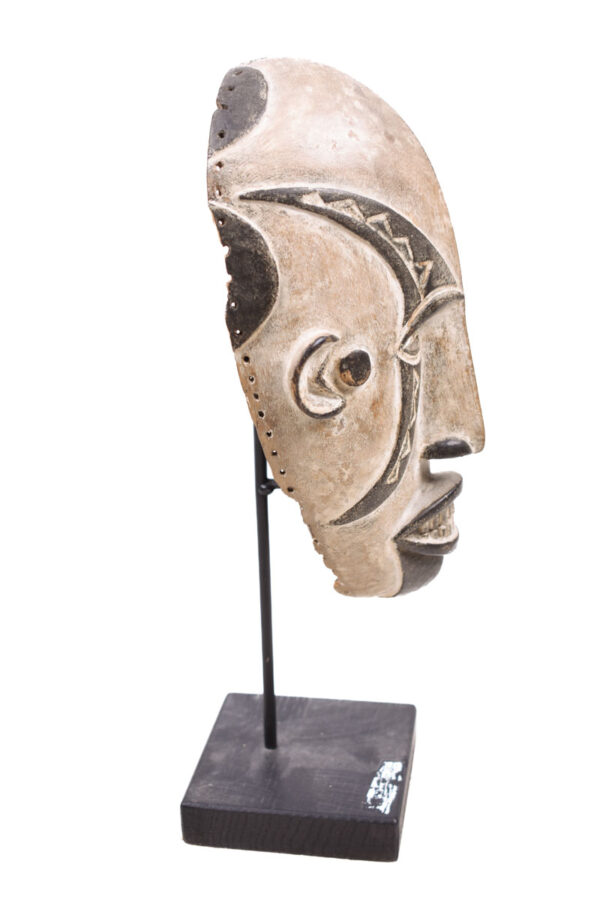 Mask - Wood - Agbogho Mmwo - IGBO / IBO - Nigeria