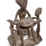 Goldweight figure - Bronze - Ashanti - Ghana