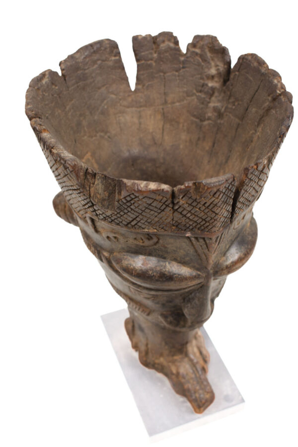 Anthropomorphic Cup - Wood - Kuba - Congo