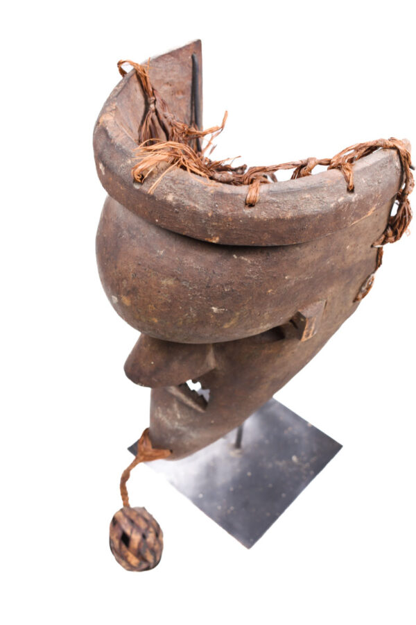 Initiation mask - Plant fibre, Wood - Salampasu - Congo
