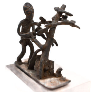 Goldweight figure - Bronze - Ashanti - Ghana