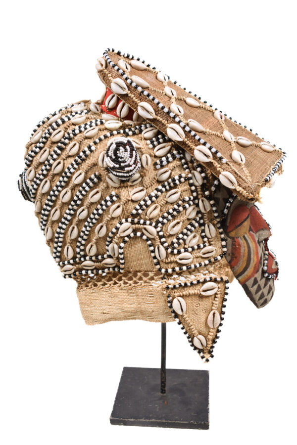 Mask - Beads, Cauris, Plant fibre, Wood - Ngaady A Waash Bushoong - Kuba - Congo